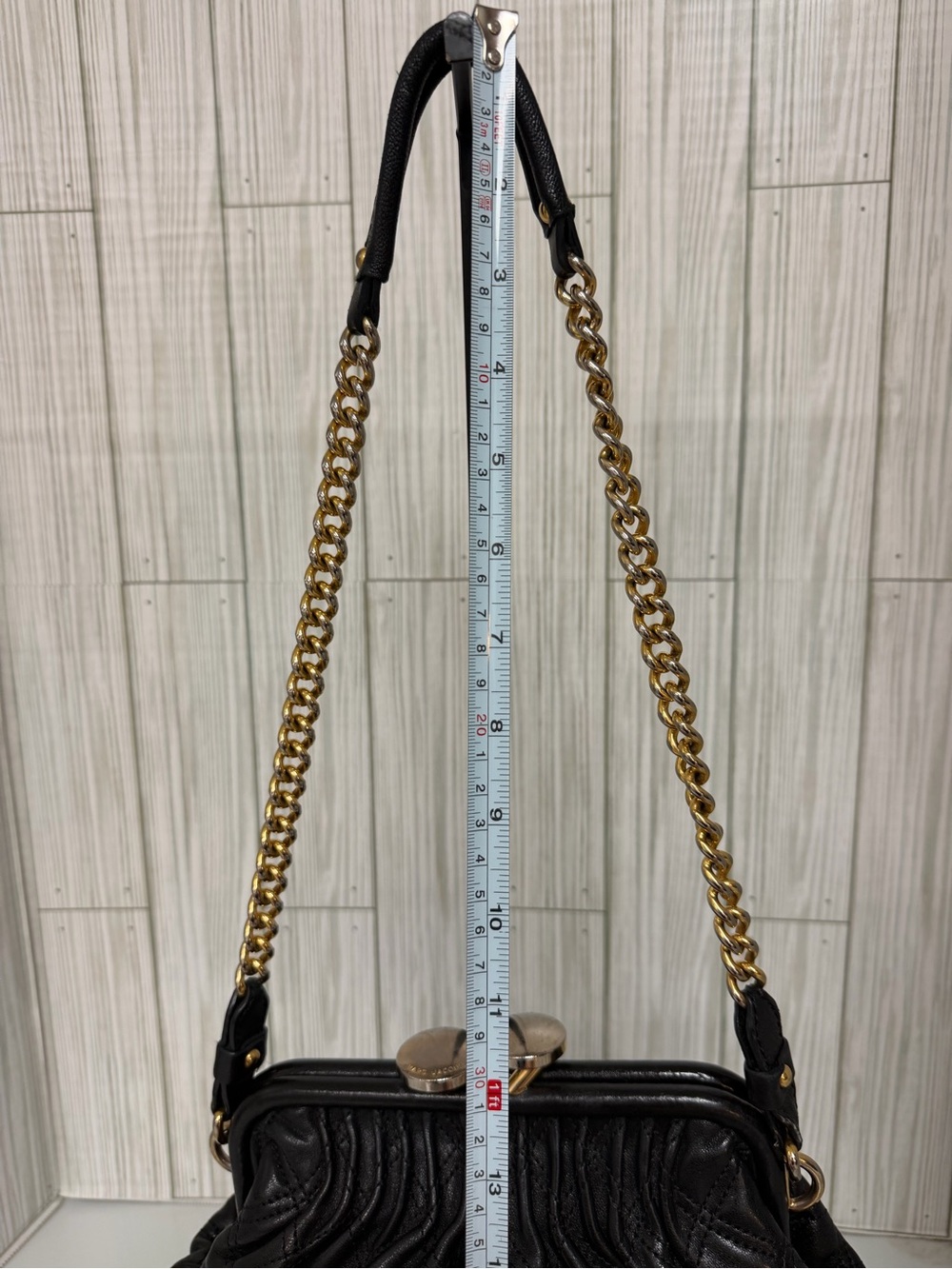 Marc Jacobs Black Quilted Leather Frame Shoulder Crossbody Bag Gold Chain - Picture 10 of 15